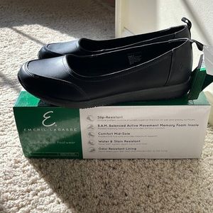 Brand new in the box Emeril Lagasse slip resistant footwear size 11.0W .